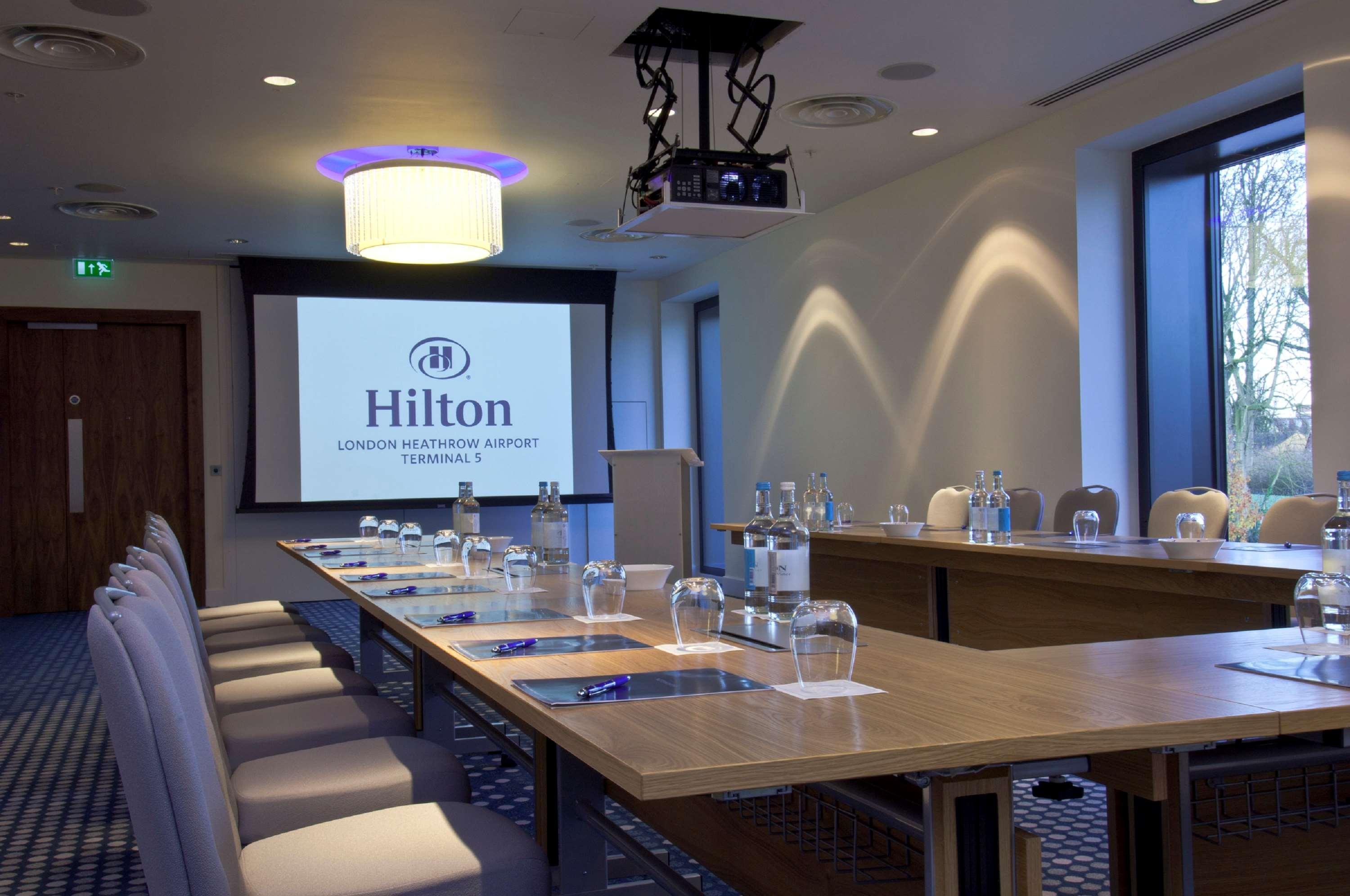 Hotel Hilton London Heathrow Airport Terminal 5 à Hillingdon Facilités photo